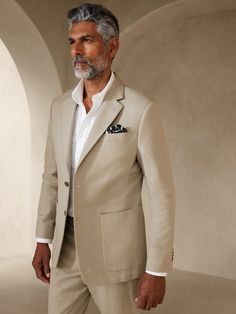 Tailored-Fit Cotton-Linen Suit Jacket | Banana Republic Factory Tailored Casual Summer Suits, Business Outerwear With Suit Collar For Summer, Summer Business Outerwear With Suit Collar, Fitted Summer Business Outerwear, Summer Business Fitted Outerwear, Summer Linen Business Suits, Fitted Summer Outerwear With Welt Pockets, Summer Suit With Suit Collar And Pockets, Tailored Linen Summer Suits