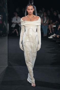 Wiederhoeft ss25 #fashion #aesthetic #ss25 #moda Chic Bridal Dress, High Fashion Models, Runway Fashion Couture, Spring 2025, Model Outfits, Couture Runway, Runway Looks, Glam Dresses, Only Fashion