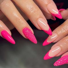 spedizione gratuita, servizio più rapido Nails With Glitter, Hot Pink Nails, Nagel Tips, Her Nails, Pink Nail, Nailed It, Stick On Nails, Nail Arts, Nail Kit