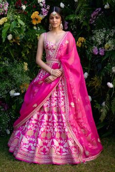 Lehenga And Blouse, Gaun Fashion, Pink Lehenga, Embroidered Lehenga, Party Wear Indian Dresses, Silk Lehenga