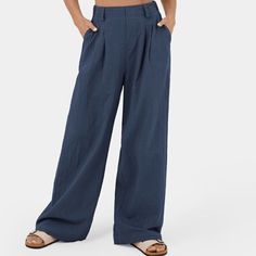 Halara High Waisted Plicated Side Pocket Wide Leg Flowy Solid Palazzo Casual Cotton Pants In Insignia Blue; Brand New For: Casual Activities. Features: High Waist Design That Offers Support & Comfort, Without Sacrificing On Style. Designed With Plicated Tailoring For A Textured Look. Featuring Two Side Pockets For Storing Your Essentials Such As Credit Cards Or Other Small Items When You're On The Go. Wide Leg Style Gives A Timeless Look, While Providing Comfortable Wear. Solid Color Designs Tha Flowy Wide Leg Pants, Cotton Casual Pants, High Waist Wide Leg Pants, Wide Leg Palazzo Pants, Casual Wide Leg Pants, Loose Trousers, Flowy Pants, Style Mistakes, Type Of Pants