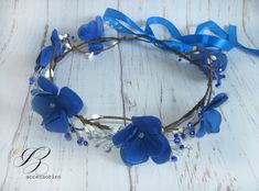 Flower crown Bridal headband Bridesmaid crown Wedding halo Wedding headpiece Wedding hair accessories Tiara Boho hair crown Bridal floral crown Flower girl wreath Rustic flower crown Maternity crown Newborn flower crown Baby shower Bridal shower Woodland flower crown  --------------------------------------------------------------------------------------------------------------------- ❤ EXCLUSIVE Beautiful flexible wreath will be perfect for boho wedding! It that makes a perfect finishing touch for a bride. This crown can be used in a professional photo sessions, maternity photoshoot or baby shower!. It is also perfect for flowergirls, bridesmaids, etc... Be individual and unique! The actual color may differ slightly from the one you see on your monitor screen, as it depends on the specific Burgundy White Wedding, Tiara Boho, Boho Hair Crown, Flower Girl Wreaths, Crystal Wreath, Crown Baby Shower, Bridesmaid Crown, Bridal Floral Crown, Hair Accessories Tiara