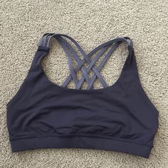 Like Brand New Condition, Doesn’t Come With The Padding Lululemon Sports Bra, Sports Bras, Color Purple, Women's Intimates, Lululemon Athletica, Sports Bra, Outfit Ideas, Size 6, Running