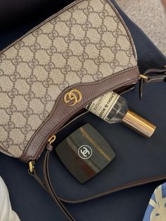 #gucci #chanel #zielinski #aesthetic #instagram #instafashion #lifestyle #luxury Girl Vibe, Mini Bag, Chanel, Gucci, Lifestyle, Instagram Photos, Photo And Video, Instagram Photo, Handbags