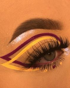 Makeup Videos, A Teen, Charlotte Tilbury, Makeup Ideas, Lashes, Hollywood, Stars, Yellow