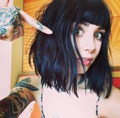 Clips Hairstyles, Hairstyles Professional, Hannah Snowdon, Tutorial Hairstyles, Bob Haircut For Girls, Hairstyles Elegant, Hairstyles Tutorial, Hairstyles Messy, Black Bob