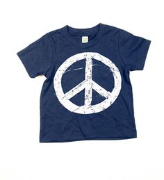 Keep the Peace! Your favorite kid will love this comfy kids peace Tshirt with peace print for your little nature kid. This series of fun prints was created to celebrate peace in the form of a super sweet children's festive peace Tshirt.•Organic CottonProcess:Shirt designed and printed by hand in the USA.Hand screen printed using only non toxic eco-friendly water based inks.All items are unique pieces of art printed by hand and will vary slightly.Sizes Available:Toddler - Small, Medium LargeShipp Playful Blue Organic Cotton Tops, Cotton Peace Sign Short Sleeve T-shirt, Cotton Short Sleeve T-shirt With Peace Sign, Casual Cotton T-shirt With Peace Sign, Peace Sign Tshirt, Keep The Peace, Small Baby, Nature Kids, Hand Screen Printed