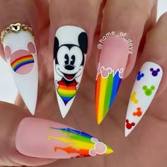 Inspiring Disney Nails to Bring Some Magic into The Routine ★ Disneyland Nails, Disney Nail Designs, Mickey Mouse Nails, Minnie Mouse Nails, Disney Inspired Nails, Disney Acrylic Nails, Mickey Nails, Rainbow Nail, Disney Nails