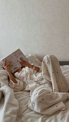 Pajamas Aesthetic, Pijamas Women, Cute Pjs, Cute Pajamas, Reading A Book, Comfy Cozy, Pj Sets, Dream Wardrobe, Mood Boards