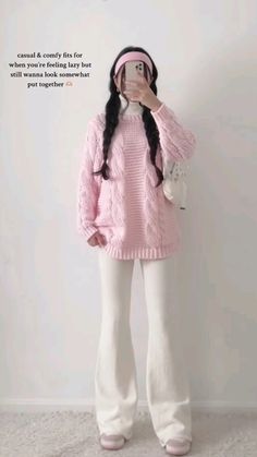 Softgirl Outfits Winter, Soft Girl Pink Outfits, Clothes Winter Aesthetic, Cute Outfits For Winter Aesthetic, Outfit Ideas For Paris In Winter, Winter Outfits With Skirts Long, Coquette Winter Outfits Pants, Cute Winter Clothes Aesthetic, Cute Outfit Inspo Winter