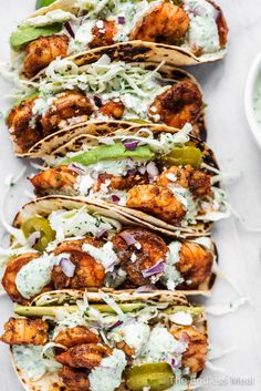 chicken fajitas with cilantro, jalapenos and sour cream sauce