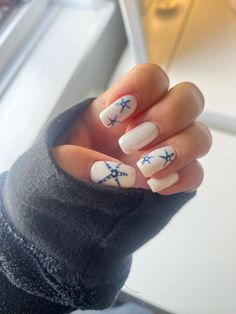 greece vibes 🧿🪬 Greece Nails Short, Greece Vacation Nails, Nail Inspo For Greece, Greece Trip Nails, South Of France Nails, Blue Greece Nails, Greece Blue Nails, Nails For Greece Vacation, Greece Holiday Nails