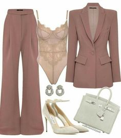 Chanel Kelly, Stile Casual Chic, Fest Outfits, Outfits Woman, Outfits Classy, Neue Outfits, Boost Your Confidence, Classy Work Outfits, Stylish Work Outfits