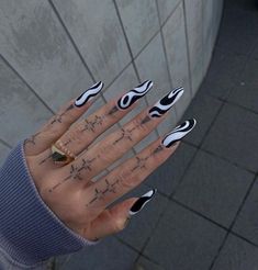 Nail Designs Baddie, Short Nail Set, Buchona Nails, Cute Nails Short, Nail Art Minimalist, Trillionaire Lifestyle, Nail Inspo Short, Nail Inspo Trendy, Nail Art Short