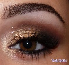 Revolution Foundation, Golden Smokey Eye, Gold Eyeshadow, Gold Eyes, Makeup Organizer, Her Eyes, Eye Make