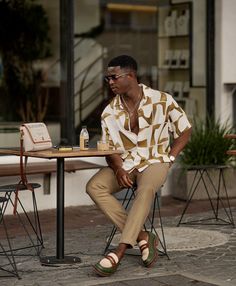 Men Vintage Outfits Summer, Dark Skin Clothes Outfits Men, Spain Outfit Ideas Men, Male Dressing Styles Casual, Elegant Summer Outfits Men, Mens Clothing Styles For Wedding, Male Casual Outfits Classy, Stylish Men Summer Outfits, Men’s Brunch Fit