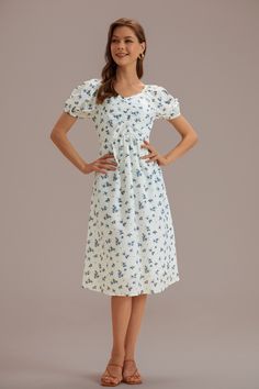 Floral Short Balloon Sleeve Sweetheart Neck Knit Textured Midi Dress Textured Maxi Dress, Midi Dresses For Women, Mid Dress, Polka Dot Maxi Dresses, Short Summer Dresses, V Neck Midi Dress, Super Cute Dresses, Cotton Midi Dress, Maxi Dress Cotton