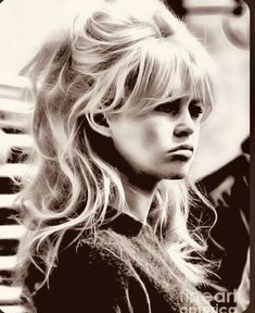 Brigitte Bardot Hair, Bardot Hair, 60s Hair, 70s Hair, Long Blonde, Brigitte Bardot, Grunge Hair, White Photo, Big Hair