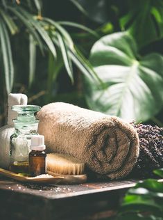 Spa Luxe, Săpunuri Handmade, Esthetics Room, Skincare Products Photography, Tropical Background, Sup Yoga, Massage Room, Wellness Spa