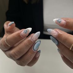 Island Girl Nails, Aura Summer Nails, Flower Nails Blue, Blue Aura Nails, Blue French Nails, Ocean Blue Nails, Blue Summer Nails, Ocean Nail Art, Insta Nails