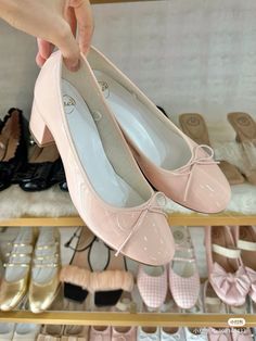 Cute Heels Aesthetic, Dresses And White Sneakers, Pink Shoes Aesthetic, Cute Shoes Aesthetic, Fancy Heels Classy, Heels Coquette, Pretty Flat Shoes, Sepatu Pump, Dirty White