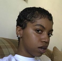 Big Chop Natural Hair Round Face, Finger Waves Short Hair, Short Natural Curly Hair, Short Shaved Hairstyles, Twa Hairstyles, Natural Hair Cuts, Natural Hair Short Cuts, Short Hair Pixie Cuts, Big Chop