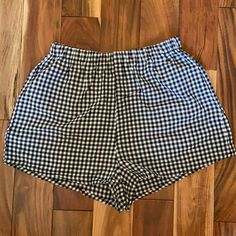 Brand New, Size 2, Black And White Checkered Shorts With Elastic Waist. Checkered Shorts, Shein Shorts, Red Checkered, Print Shorts, Gingham Print, Mini Shorts, Printed Shorts, Gingham, Black Red