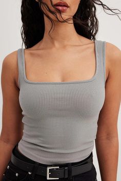 Squared Neck Singlet Grey | NA-KD Grey Clothes, Singlet Tops, Chill Outfits, Business Outfit, Future Fashion, Female Model, Square Necklines, Na Kd, Shirts & Tops