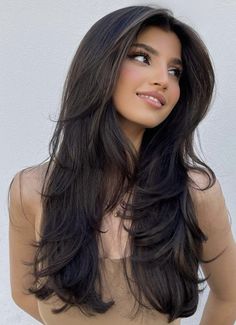 Hair Cut 2024 Girl, Haircut For Girls Long Hair, Blow Hairstyle, Prom Hair Blowout, Hair Cuts For Long Hair Round Face, Layered Long Hair Face Framing, Layer Haircut For Long Hair Straight, Long Straight Hair Layers, Layered Hair Long Straight