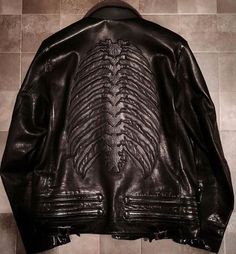 fit inspo fashion tiktok aesthetic pretty cute minimal alt alternative style jacket leather Looks Chic, Mode Inspo, Mode Inspiration, Dream Clothes, Frankenstein, Style Outfits, Fashion Killa, Look Cool, Fashion Ideas