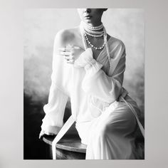 This beautiful Vintage Black and White Woman with Pearls Poster is a really feminine art. Ideal in a living room. Woman With Pearls, White Woman, Vintage Black And White, Feminine Art, Photoshoot Inspo, A Living Room, Tech Design, Hat Crafts, Gaming Wall Art