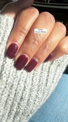 Fall Nails Fair Skin, Fall Nail Color Combos, Short Dip Nails Christmas, Dnd Dip Powder Colors Fall, Dnd Christmas Nails, Squoval Nails Fall Colors, Dnd Cherry Mocha, Dnd Fall Nail Colors 2024, Fall Nail Colors Dnd Gel