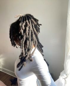 #locstyles #locjourney Layered Locs, Pretty Dreads, Curly Locs, Natural Dreads, Locs Styles