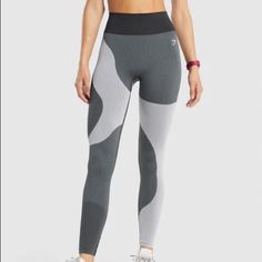 Brand New Gymshark Wtflex Leggings Size Medium Gym Wear For Women, Sports Bra Set, Gymshark Women, Sports Bra And Leggings, Gymshark Leggings, Seamless Sports Bra, Pink Camo, Pink Leggings, High Waisted Leggings