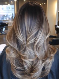 Gorgeous Blonde Balayage on Dark Hair – Transform Your Look with a Natural Gradient Blonde Balayage On Dark Hair Brunettes, Blonde Balayage On Dark Hair, Balayage On Dark Hair, Stylish Hair Colors, Balayage Long Hair, Platinum Highlights, Choppy Bob Haircuts, Ash Blonde Balayage