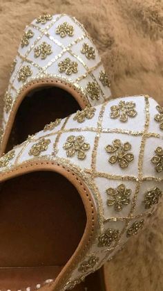 Balerinas Shoes, Wedding Chura, Bridal Jewellery Earrings, Indian Accessories, Heels Aesthetic, Trending Womens Shoes