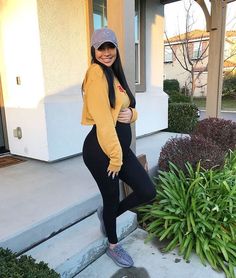 Sports Maternity Outfit, Pregnancy Outfits Fall, Baddie Pregnancy Outfits, Pregnancy Outfit Ideas, Summer Pregnancy Outfits, Casual Maternity Outfits