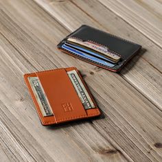 Slim RFID Card Holder Wallet in Top Grain Leather H Signature, Leather Working Projects, Leather Tutorial, F H, Leather Passport Cover, Leather Travel Bag, Handmade Leather Wallet, Leather Card Case, Leather Projects