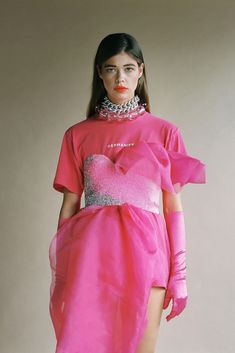 Vinyl Clothing, Moda Paris, B Fashion, Fashion Editorial, All About Fashion, Pink Fashion, Outfits For Teens, Couture Fashion, Editorial Fashion