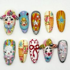 Carousel Nails, Quilt Nails, Fnaf Nails, Clown Nail Art, Matcha Nails, Clown Nails, Circus Nails, Nails Strawberry, Cake Nails