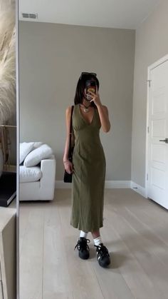 Brunch Day Outfit, Spring Outfits For Japan, Japan Spring Style, Hot Weather Modest Outfits, Vietnam Aesthetic Outfit, Vietnam Summer Outfit, Mid Size Earthy Outfits, Nyc Dress Outfits, Casual Alternative Outfits Summer