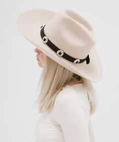 Add a touch of western vibes to any of your Gigi Pip looks! Whether you're looking to trim a traditional western style hat or a simply classic silhouette, adding the Genuine Leather Western Band to your look gives just enough to acknowledge country vibes while still having the ability to be versatile + vibe with any style you're channeling that day. + Pro Tip: Layer different band textures, colors + widths together to create your ultimate band stack! There are no rules when it comes to trimming Gigi Pip, Country Vibes, Western Vibes, No Rules, Halo Style, Wearing A Hat, Metal Pins, Classic Silhouette, Western Style