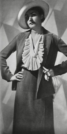 Wardrobe List, 20th Century Women, Vintage Fashion 1950s, 20th Century Fashion, Art And Craft Videos, Fashion 1950s