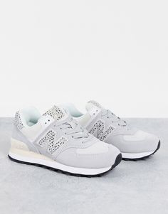 Sneaker New Balance, Logo New, Cute Sneakers, New Balance 574, Sneakers Mode, Shoe Inspo, Training Tops