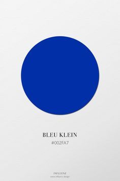 a blue circle with the words bleu klein on it