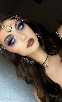 Fortune Teller Hair, Hot Fortune Teller Costume, Cute Fortune Teller Costume, Fortune Teller Costume Makeup, Easy Fortune Teller Costume Diy, Fortune Teller Halloween, Fortune Teller Halloween Makeup, Fortune Teller Halloween Costumes, Halloween Costume Fortune Teller