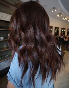 Rich Chocolate Hair Color, Rich Brown Hair, Brown Hair Color Shades, Cherry Hair Colors, Beautiful Brown Hair, Natural Brown Hair, Cinnamon Hair