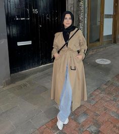 #beige#beigetrenchcoat#trench#trenchcoat#trenchcoatoutfit#hijaboutfit Modest Trench Coat Outfit, Hijab Coat Outfits, Beige Trench Coat Outfit Hijab, Formal Outfits For Women Winter, Hijabi Trench Coat Outfit, Trench Coat Outfit Hijab, Hijab Fashion Inspiration Instagram, Hijab Essentials, Hijabi Fashion Winter