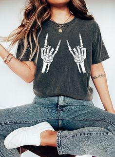 Comfort Colors® Rock on Skeleton Hands Shirt Unisex Crewneck - Etsy Comfort Colors Tshirt, Skeleton Shirt, Jules Verne, Chic Blouses, Comfort Colors Tee, Elegant Chic, Lightning Bolt, Halloween Gift, Fall Shirts