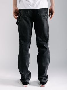 Washed Black Denim Jeans For Streetwear, Edgy Medium Wash Cotton Jeans, Black Jeans With Contrast Stitching In Rigid Denim, Cotton Jeans With Contrast Stitching For Streetwear, Black Denim Jeans With Contrast Stitching, Casual Black Recycled Denim Jeans, Recycled Denim Bottoms With Contrast Stitching For Streetwear, Edgy Dark Wash Cotton Jeans, Black Jeans With Pockets In Recycled Denim